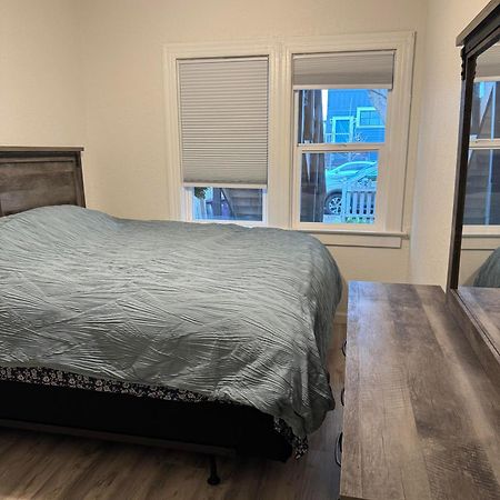 Apartamento Bumblebee House Oakland Exterior foto
