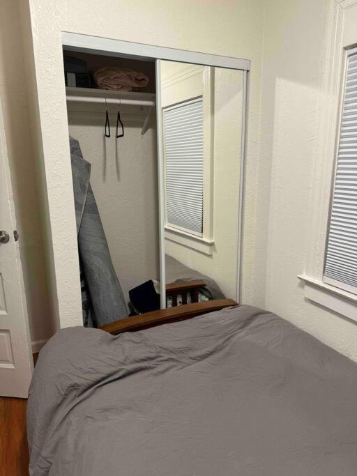 Apartamento Bumblebee House Oakland Exterior foto