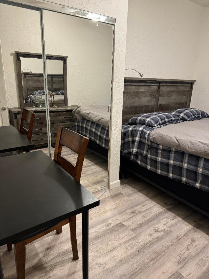 Apartamento Bumblebee House Oakland Exterior foto